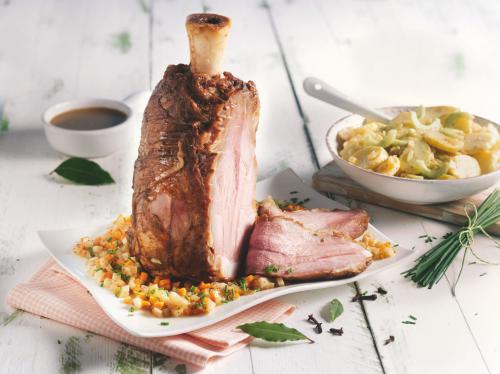 Schenkel met aardappelsalade
