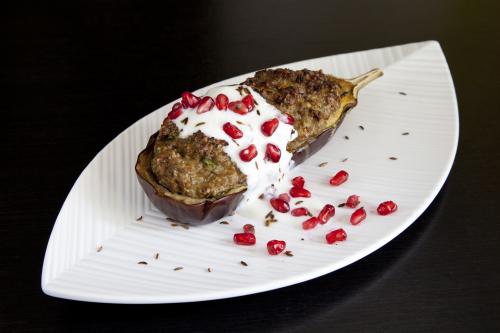 Aubergine gevuld met mediterraans kalfsgehakt.